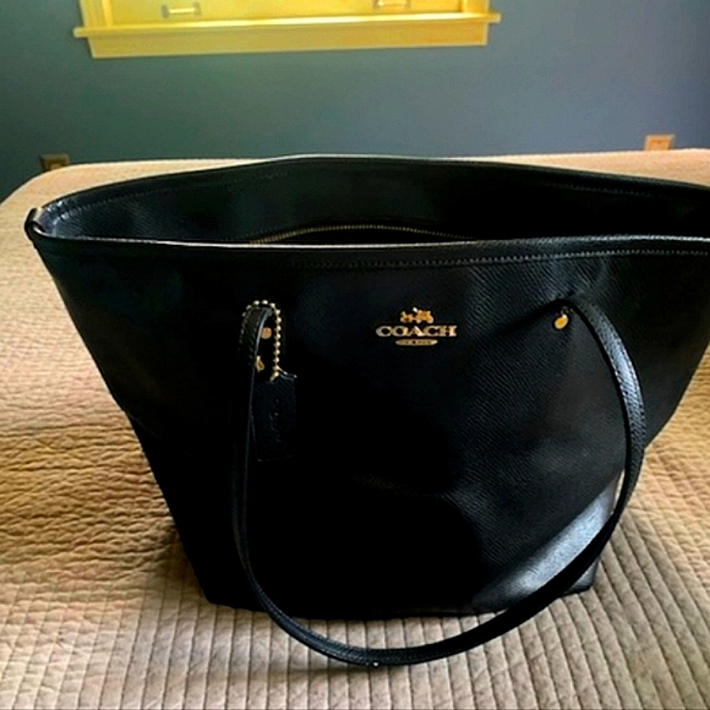 Oversized Coach Crossgrain Taxi Zip Tote